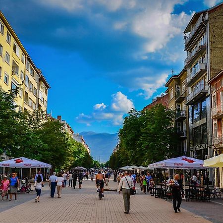10 Seconds Away From The Main Street, Free Secured Parking Appartement Sofia Buitenkant foto