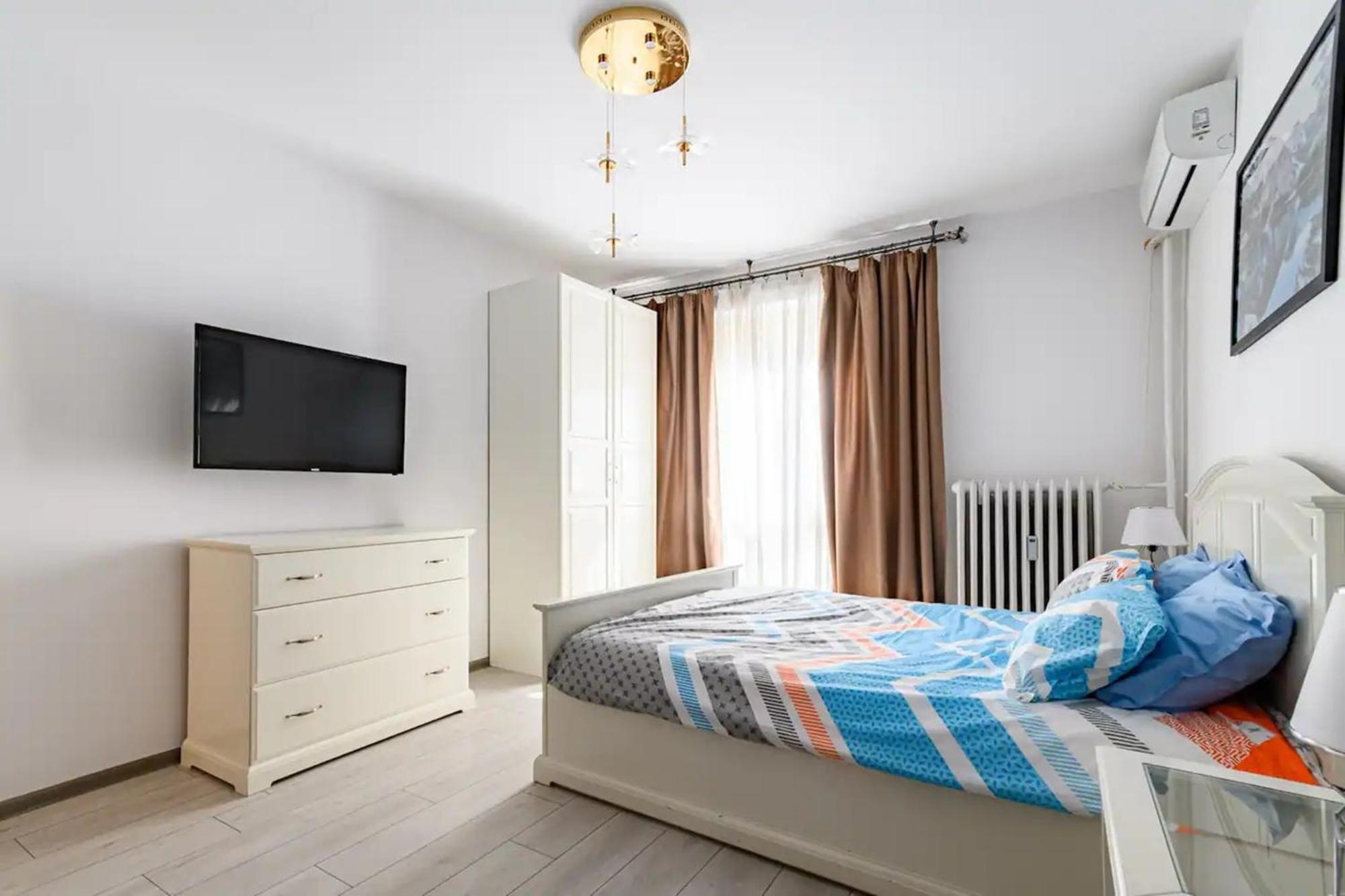 10 Seconds Away From The Main Street, Free Secured Parking Appartement Sofia Buitenkant foto